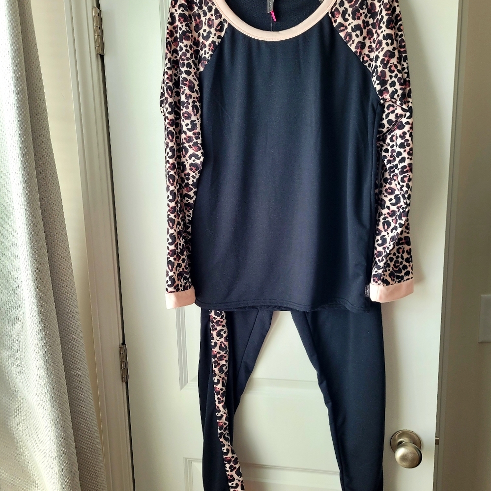 🌟NWT Vince Camuto sleep set size L